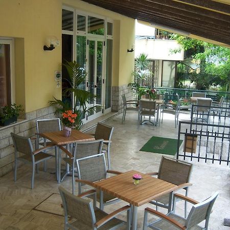 Hotel Cannes Rimini Zewnętrze zdjęcie
