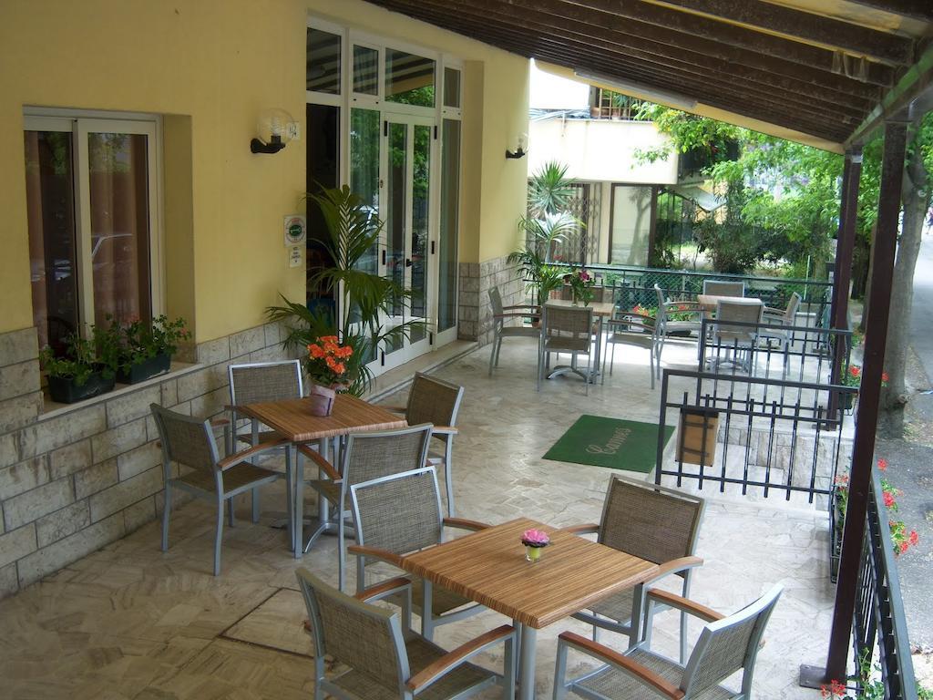 Hotel Cannes Rimini Zewnętrze zdjęcie