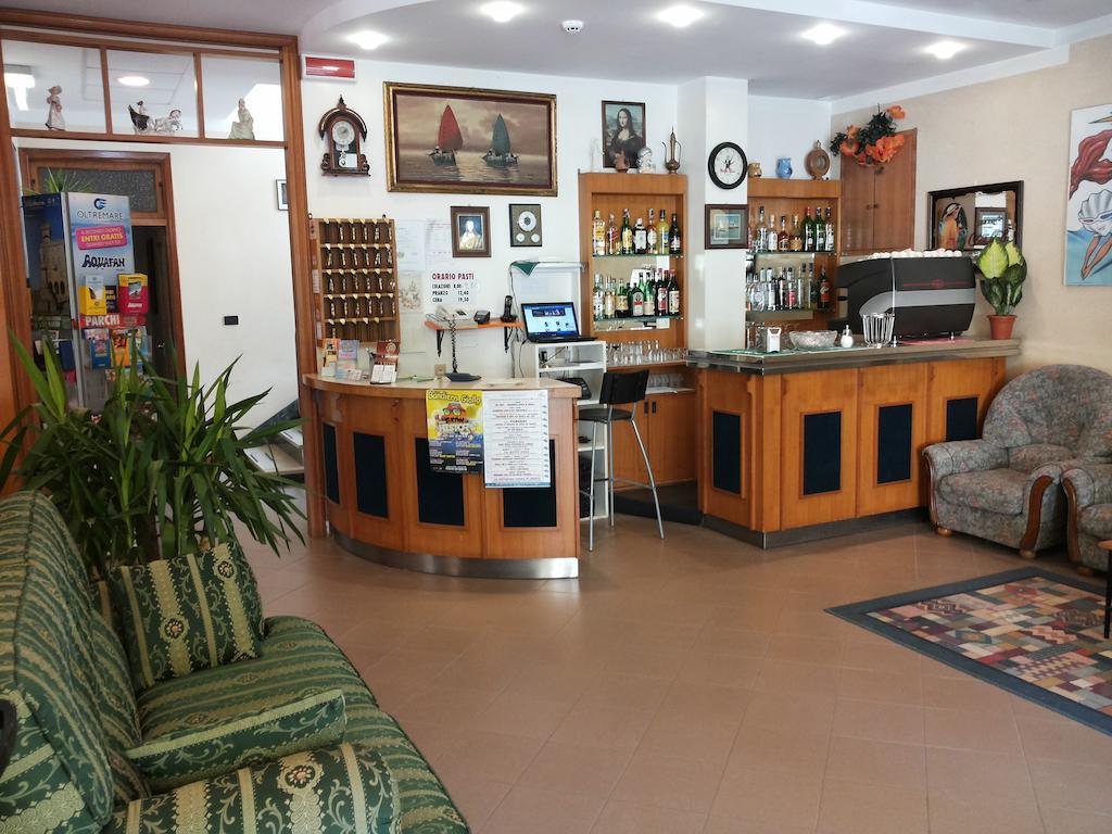 Hotel Cannes Rimini Zewnętrze zdjęcie