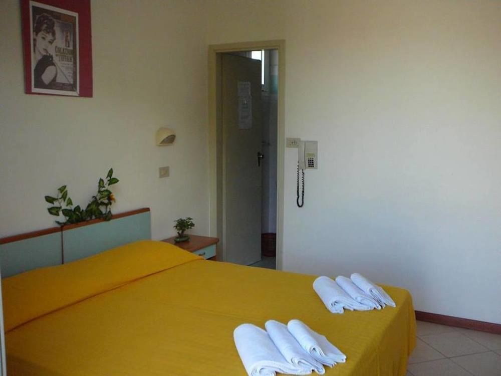 Hotel Cannes Rimini Zewnętrze zdjęcie